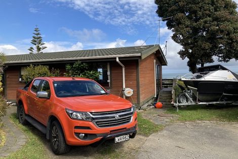 Photo of property in 10 Mervyn Place, Plimmerton, Porirua, 5026