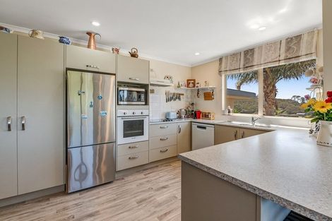 Photo of property in 57a Kestrel Heights, Arkles Bay, Whangaparaoa, 0932