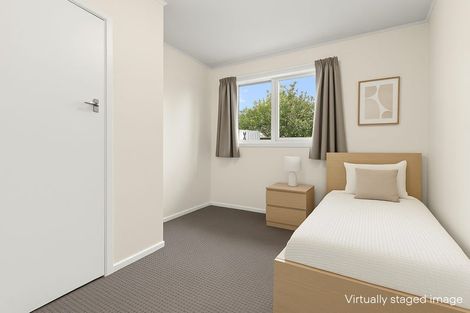 Photo of property in 1 Cedar Place, Hillcrest, Hamilton, 3216