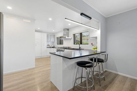 Photo of property in 68 Anzac Road, Pukekohe, 2120