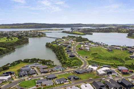 Photo of property in 5 Maataitai Road, Raglan, 3225