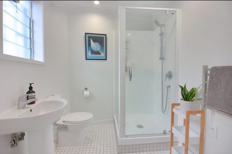 Photo of property in Illawarra Flats, 8/6 Brighton Road, Parnell, Auckland, 1052