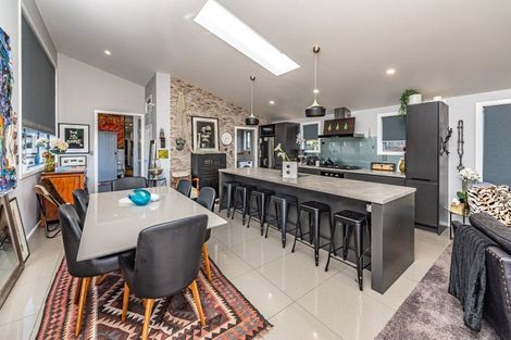 Photo of property in 3 Kamahi Street, Castlecliff, Whanganui, 4501