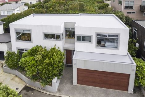 Photo of property in 16 Lakshmi Place, Khandallah, Wellington, 6035