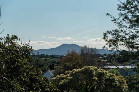 Photo of property in 18 Sheralee Place, Bucklands Beach, Auckland, 2014
