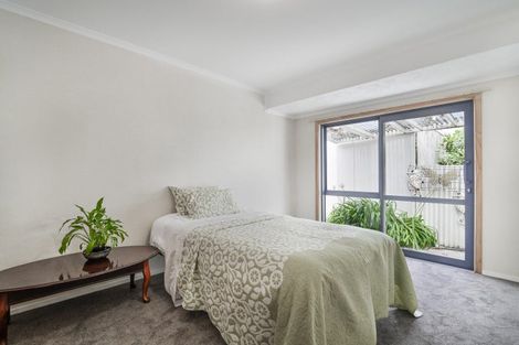 Photo of property in 4/410 Saint Aubyn, Hastings, 4122