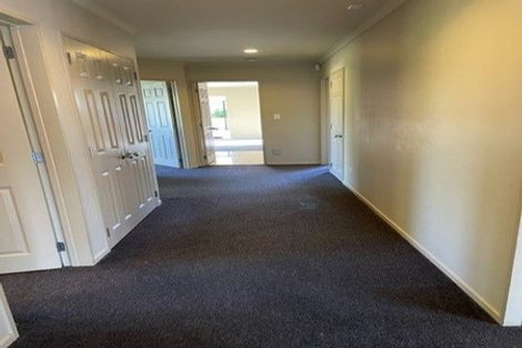 Photo of property in 8 Frank Knight Place, Waiuku, 2123