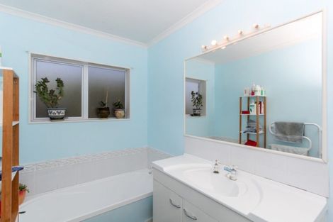 Photo of property in 169b Heta Road, Highlands Park, New Plymouth, 4312