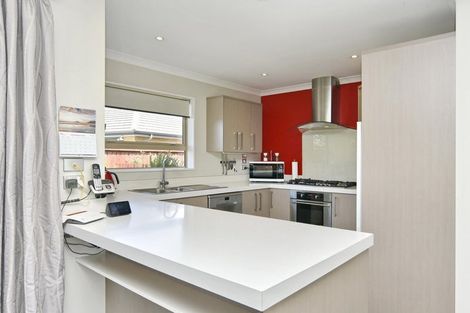 Photo of property in 6 Brockelbank Drive, Kaiapoi, 7630