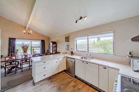 Photo of property in 10 Saint Marys Road, Waipukurau, 4200