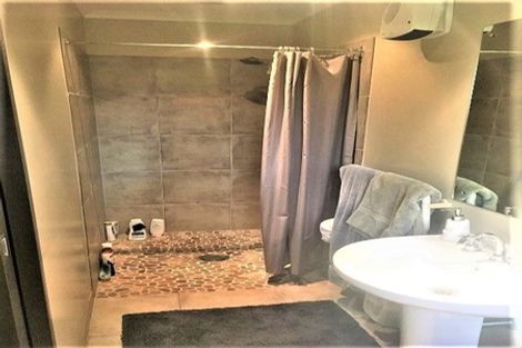 Photo of property in 18b Glenfinnon Place, Wanaka, 9305