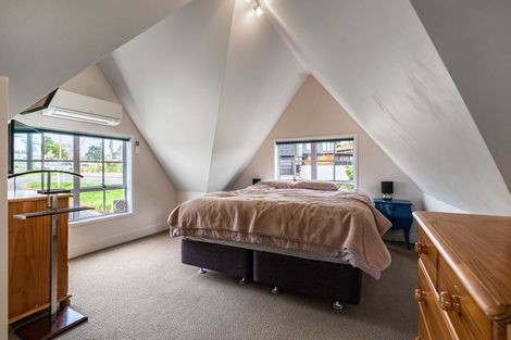 Photo of property in 23 Hanlon Crescent, Narrow Neck, Auckland, 0624