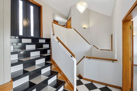 Photo of property in 12 Lucknow Place, Cashmere, Christchurch, 8022