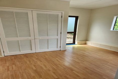 Photo of property in 30 Noeleen Street, Glenfield, Auckland, 0629