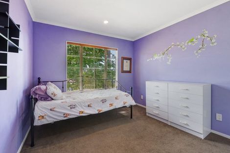 Photo of property in 4 Westminster Gardens, Unsworth Heights, Auckland, 0632