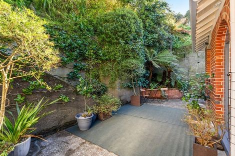 Photo of property in 450 Evans Bay Parade, Hataitai, Wellington, 6021