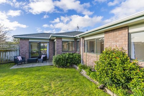 Photo of property in 16 Beachwater Grove, Paraparaumu Beach, Paraparaumu, 5032