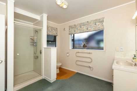 Photo of property in 74 Eatwell Avenue, Paraparaumu Beach, Paraparaumu, 5032