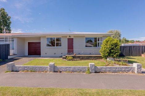 Photo of property in 3/108 Staveley Street, Avonhead, Christchurch, 8042