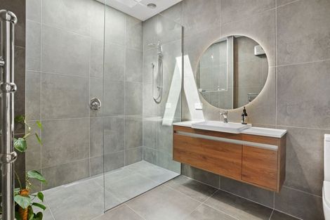 Photo of property in 8 Caro Lane, Cracroft, Christchurch, 8022