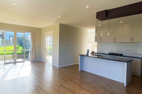 Photo of property in 12 Marsh Avenue, Forrest Hill, Auckland, 0620