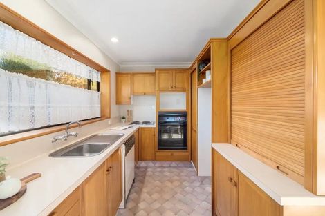 Photo of property in 2/47a Main Road, Redcliffs, Christchurch, 8081