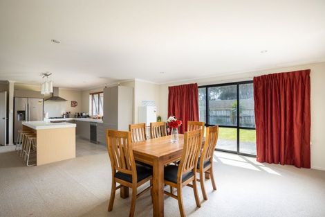 Photo of property in 25c Dolphin Parade, Bell Block, New Plymouth, 4312