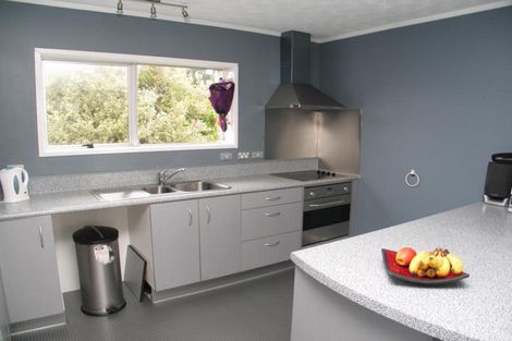 Photo of property in 1/29 Garelja Road, Henderson, Auckland, 0612