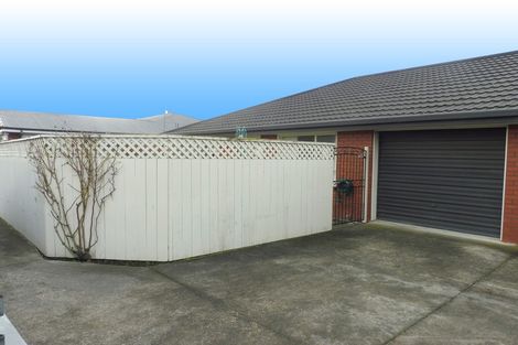 Photo of property in 2/24 Factory Road, Belfast, Christchurch, 8051