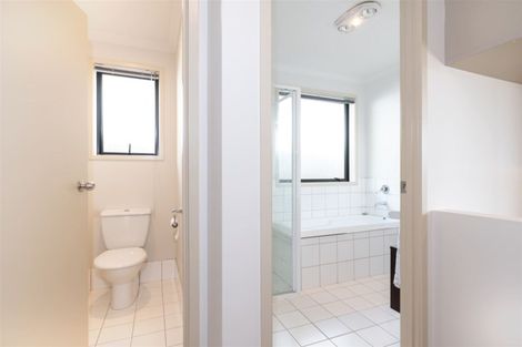 Photo of property in 35a Willerton Avenue, New Lynn, Auckland, 0600