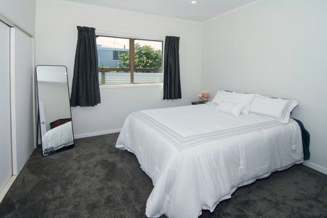 Photo of property in 25 Clifton Avenue, Carterton, 5713