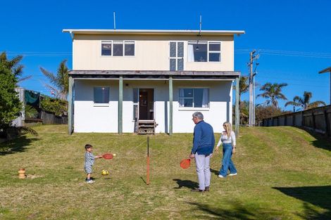 Photo of property in 1285 Papamoa Beach Road, Papamoa Beach, Papamoa, 3118