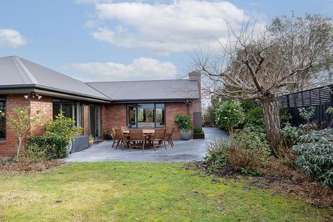 Photo of property in 14 Dunmurry Place, Casebrook, Christchurch, 8051