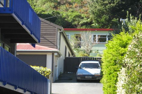Photo of property in 140b Parkvale Road, Karori, Wellington, 6012