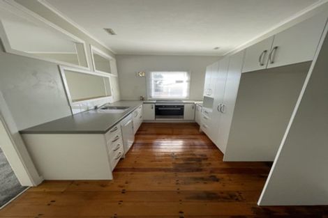 Photo of property in 11 Tane Street, New Lynn, Auckland, 0600