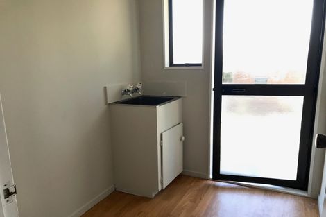 Photo of property in 2/6 Esperanto Road, Papatoetoe, Auckland, 2025