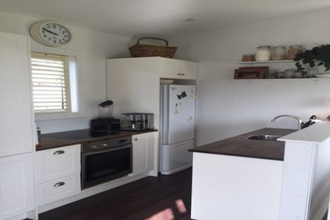 Photo of property in 10 Kauri Road, Stanmore Bay, Whangaparaoa, 0932