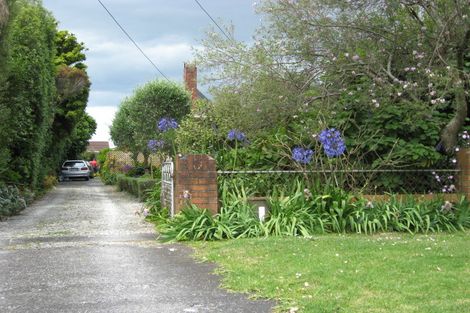 Photo of property in 3 Coronation Road, Mangere Bridge, Auckland, 2022