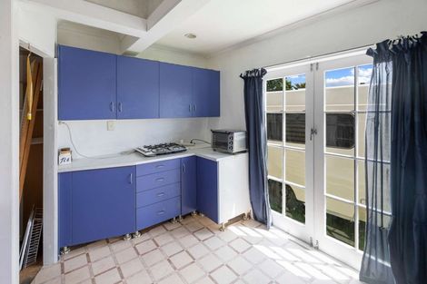 Photo of property in 34 High Street West, Waitara, 4320