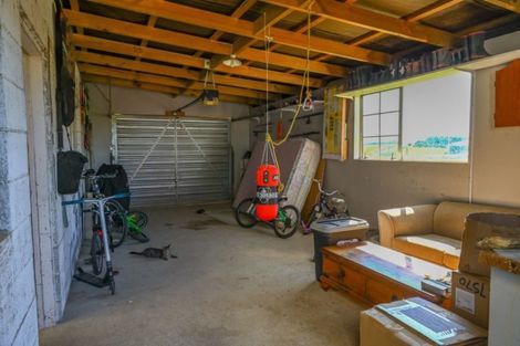 Photo of property in 939 Hillend Road, Hillend, Balclutha, 9272