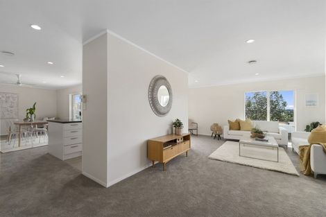 Photo of property in 7 Mercury Lane, Windsor Park, Auckland, 0632