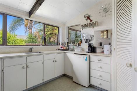 Photo of property in 10 Tawhara Place, Edgecumbe, 3120