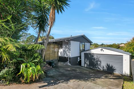 Photo of property in 2/109 Oreil Avenue, West Harbour, Auckland, 0618