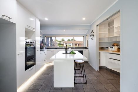 Photo of property in 8 Crowden Place, Harrowfield, Hamilton, 3210