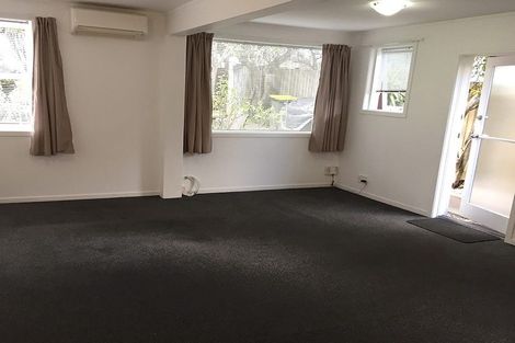 Photo of property in 2/82 Forrest Hill Road, Forrest Hill, Auckland, 0620