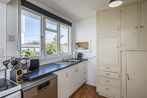 Photo of property in 5a Titoki Road, Raumati Beach, Paraparaumu, 5032