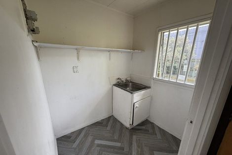 Photo of property in 190 Universal Drive, Henderson, Auckland, 0610