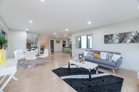 Photo of property in 45 Forrest Hill Road, Milford, Auckland, 0620