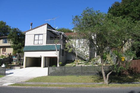 Photo of property in 81 Oaktree Avenue, Browns Bay, Auckland, 0630