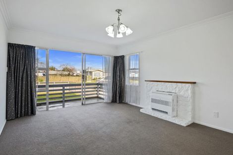 Photo of property in 27 Cargill Street, Levin, 5510